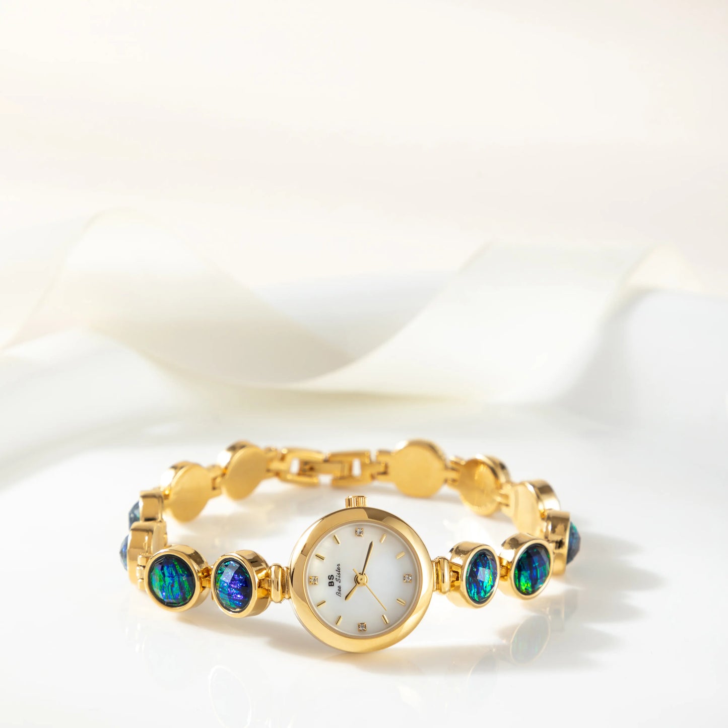 luxurious women's watch 12