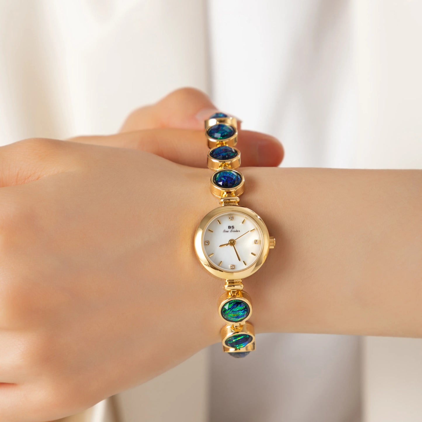 luxurious women's watch 12