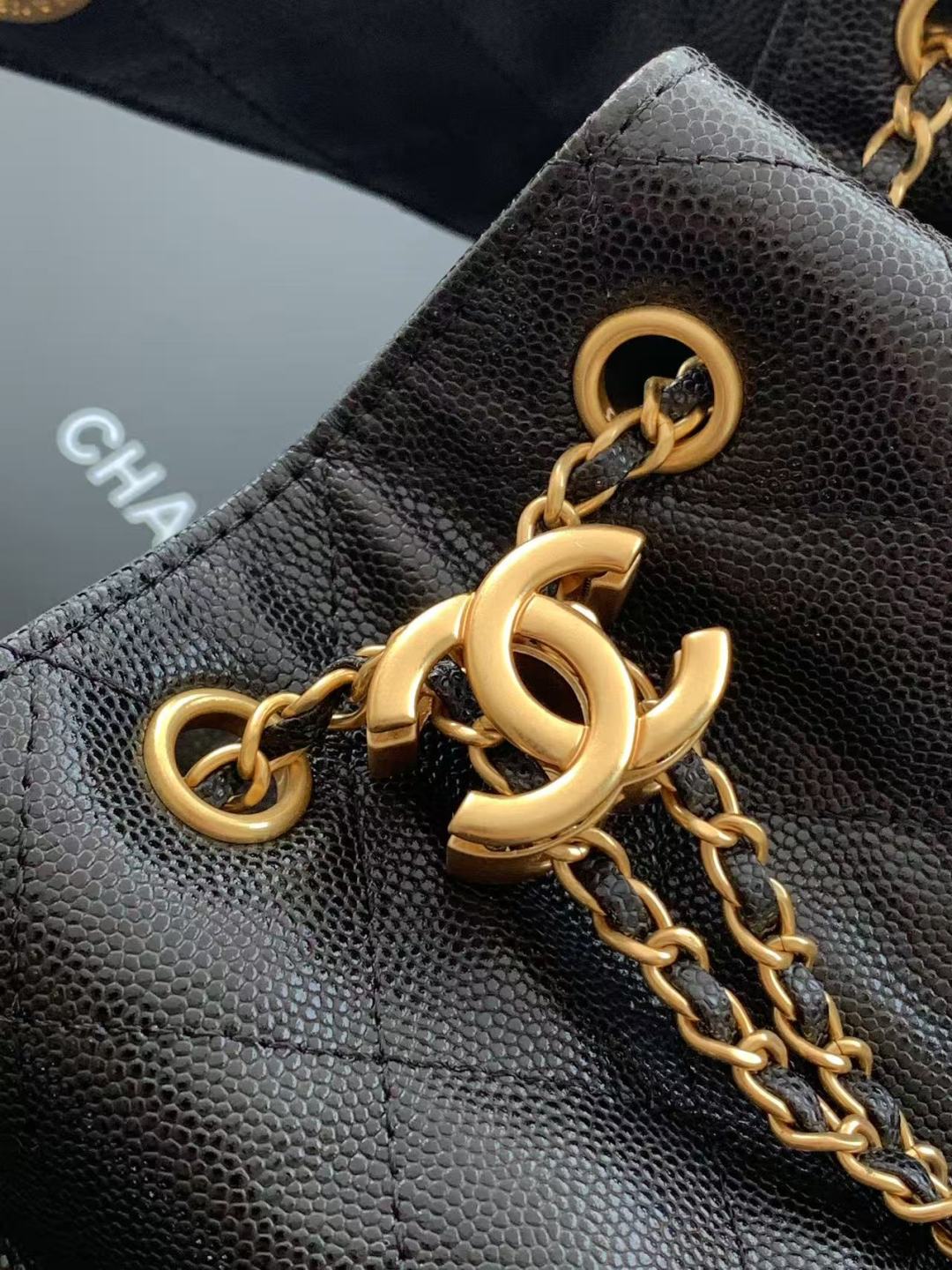 Small Handbag Grained Calfskin & Gold-Tone Metal Bag