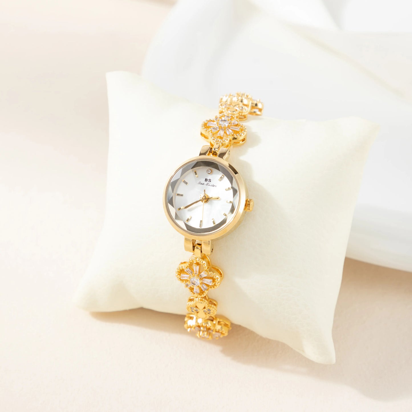 luxurious women's watch 04