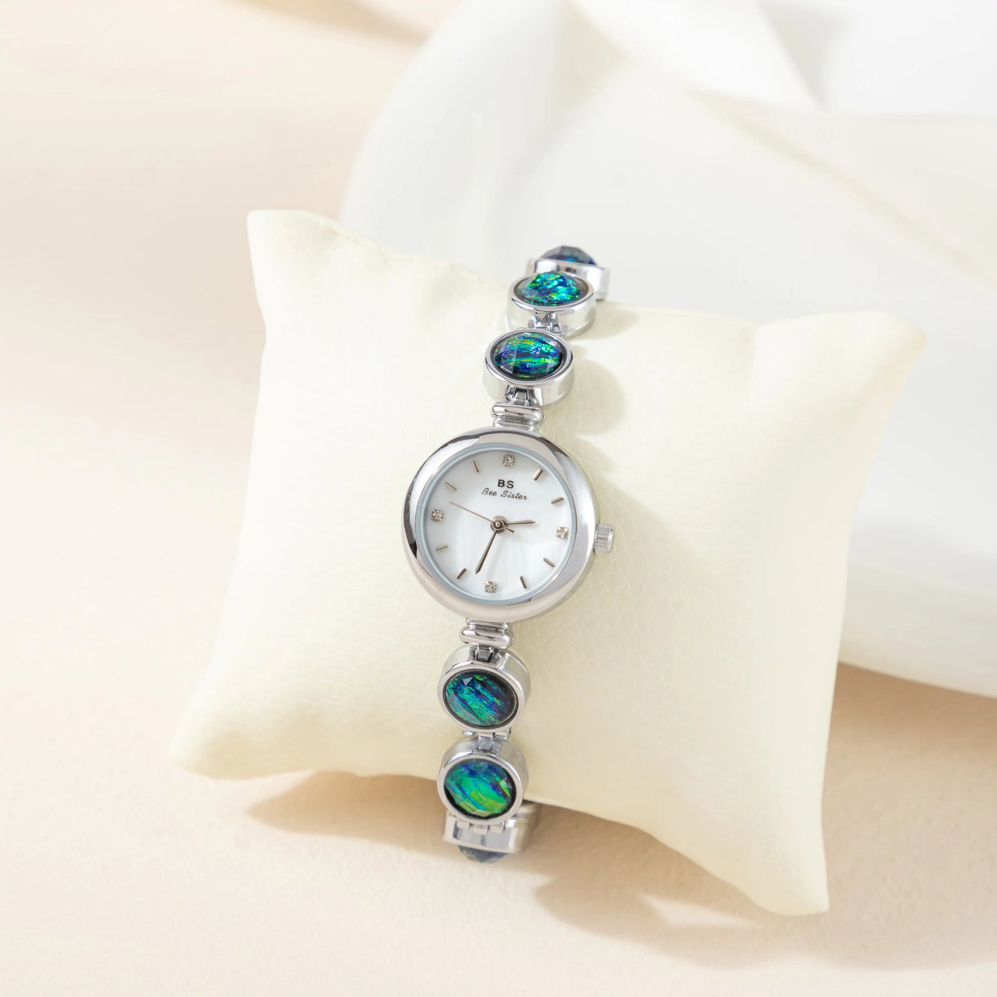 luxurious women's watch 12