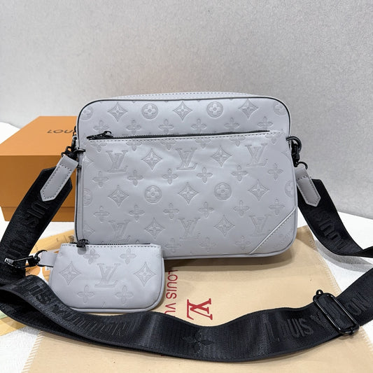 Klassisk Monogram Trio Messenger Bag - Et motemust-have