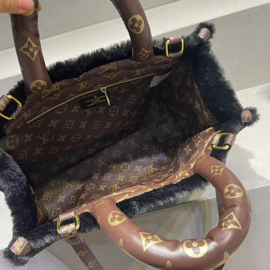 New Arrival: Trendy It Bag – A Must-Have Fashion Staple