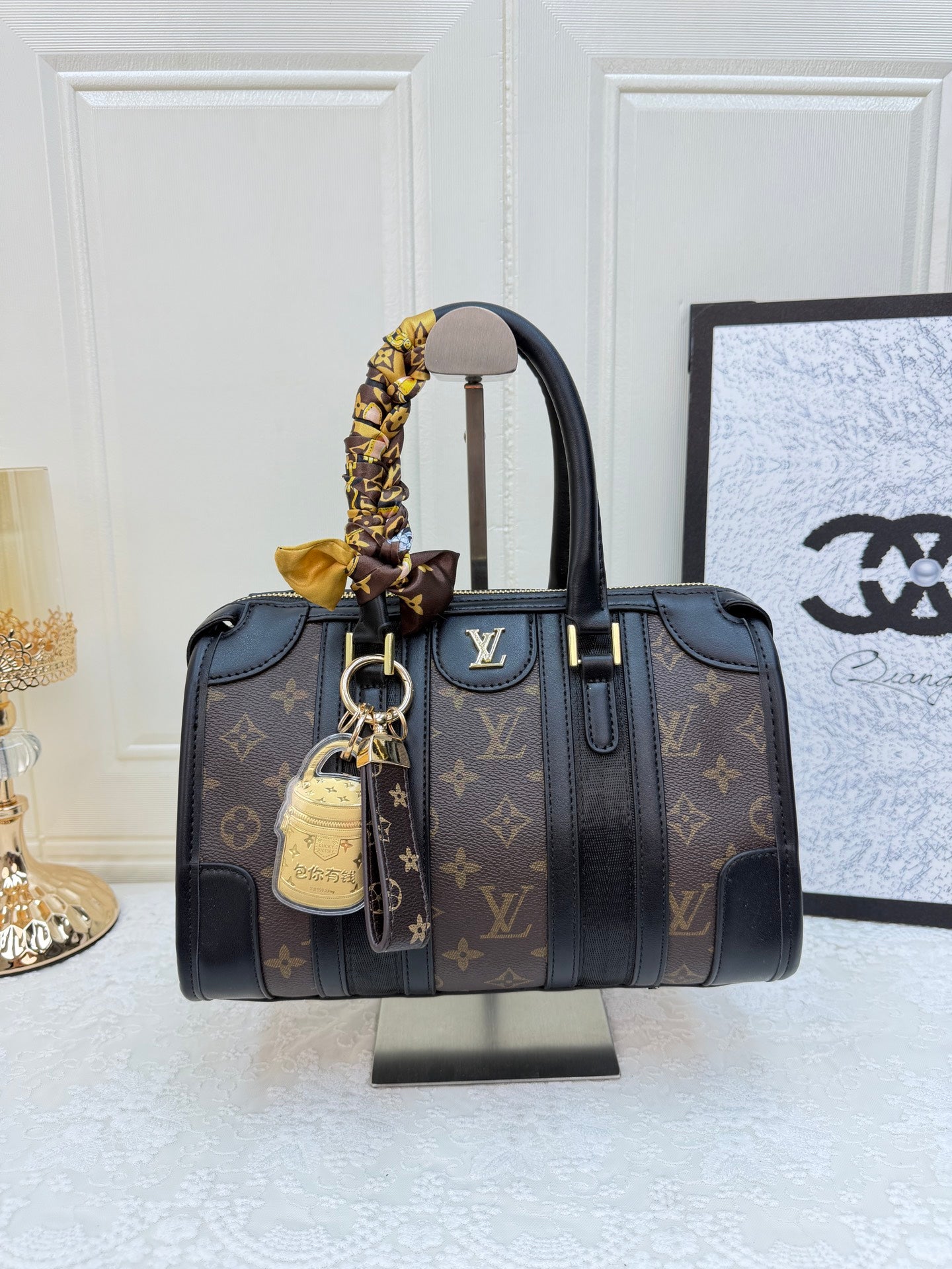 Black & Color-Block Textured Handbag Set - Metal Accent Multi-Purpose Bags