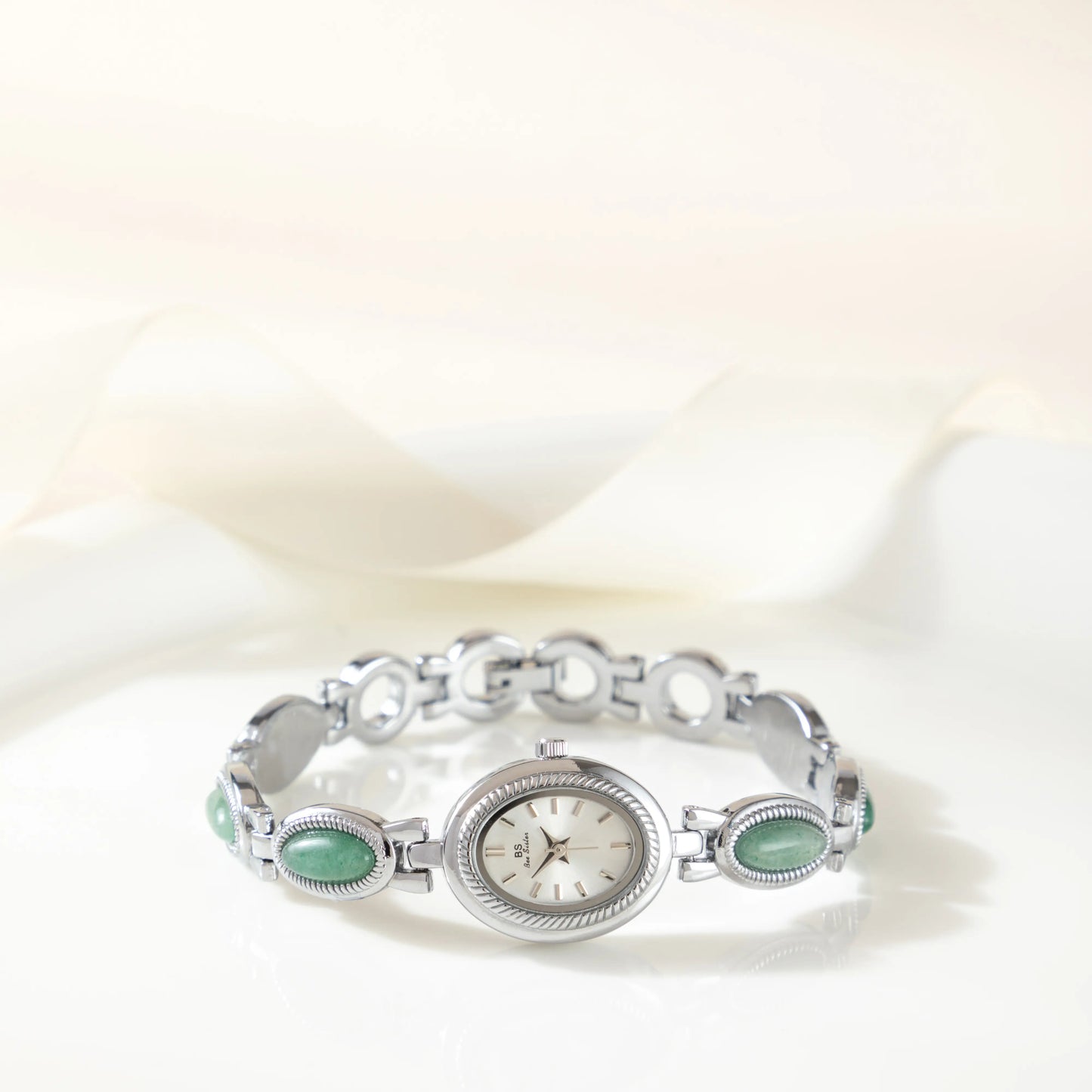 luxurious women's watch 09