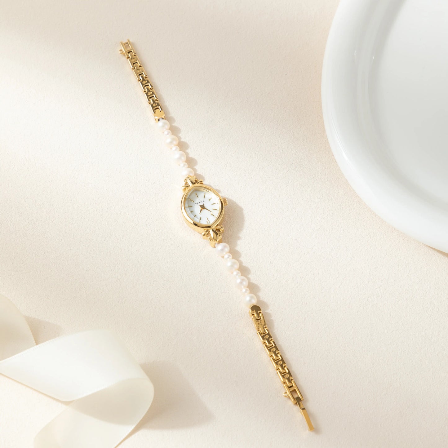 luxurious women's watch 18