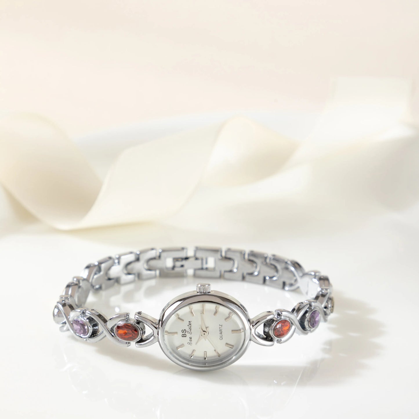 luxurious women's watch 07