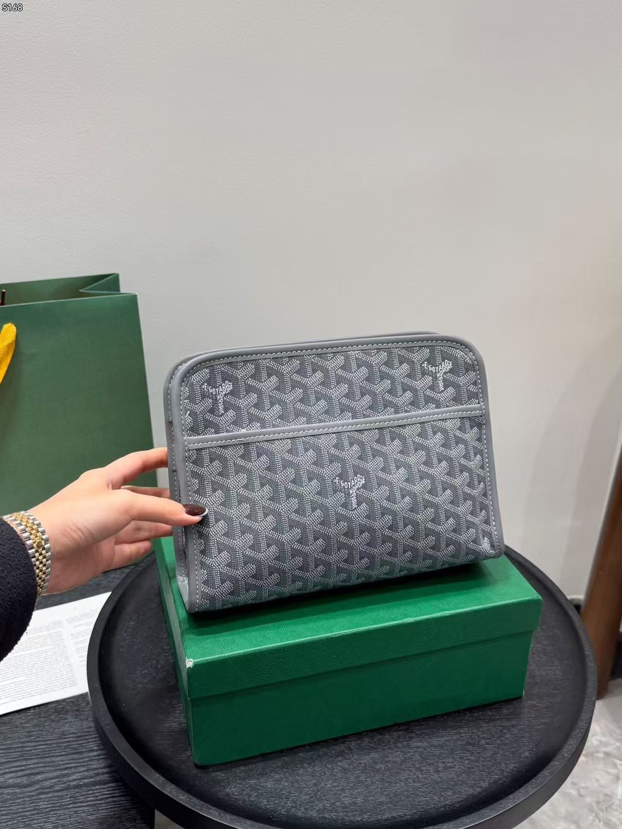 Essential clutch bag for men