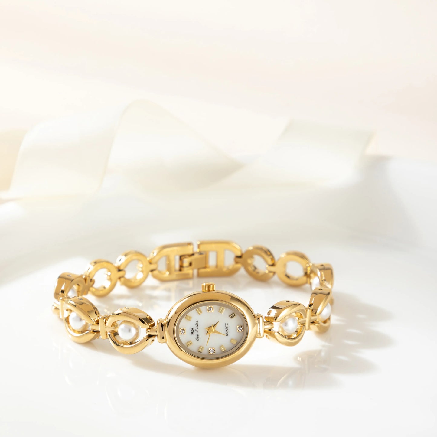 luxurious women's watch 08