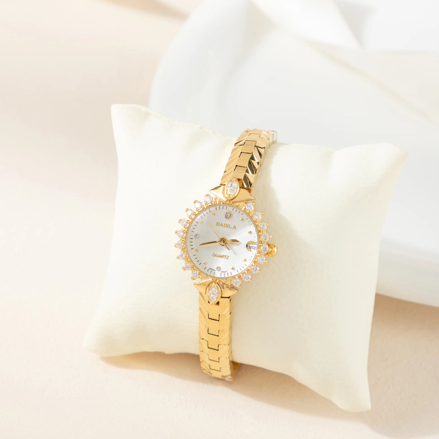 luxurious women's watch 14