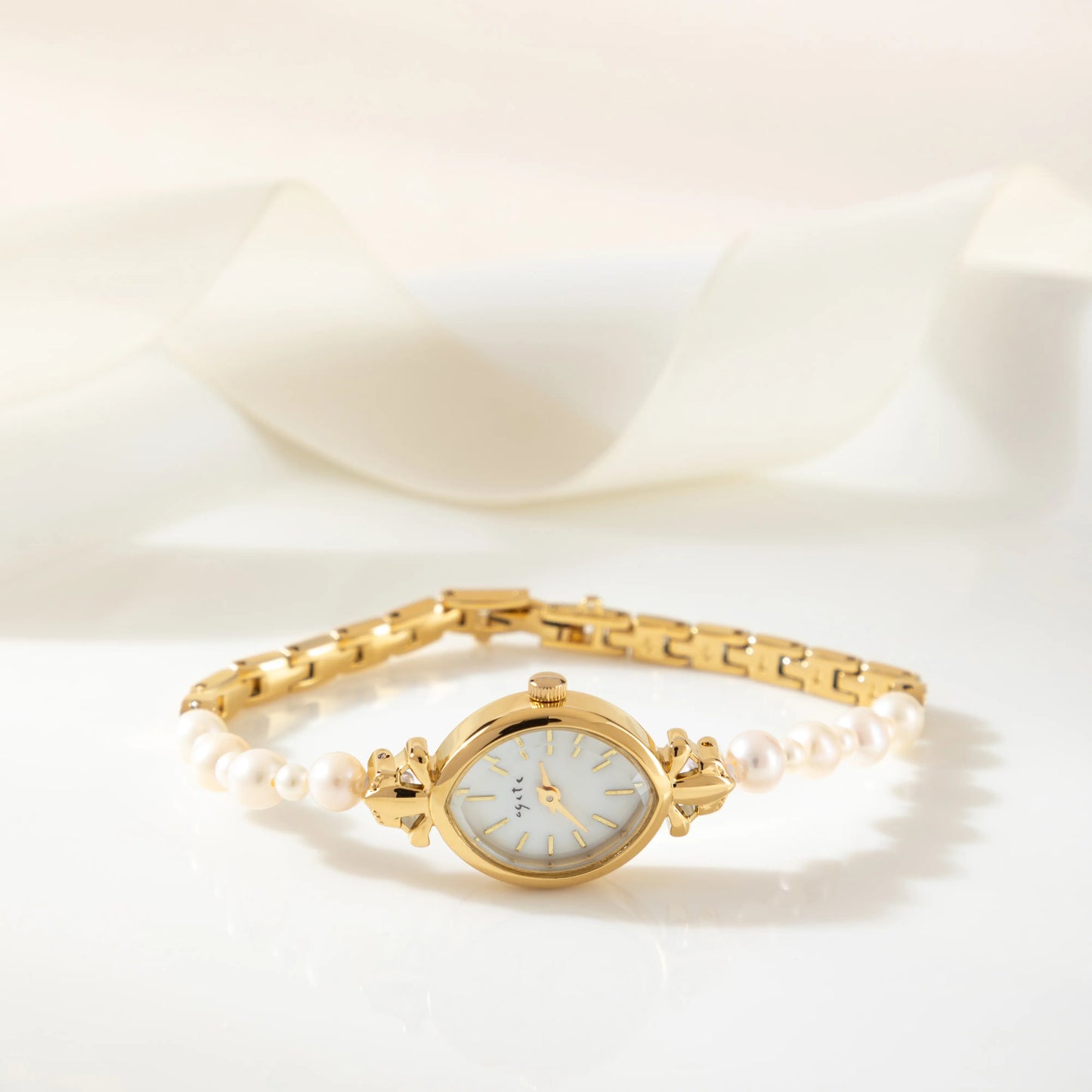luxurious women's watch 18