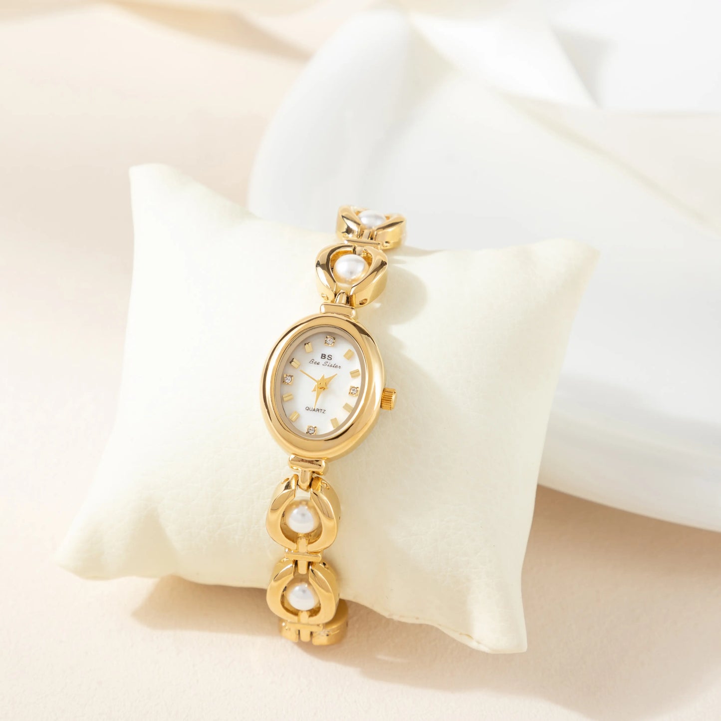 luxurious women's watch 08