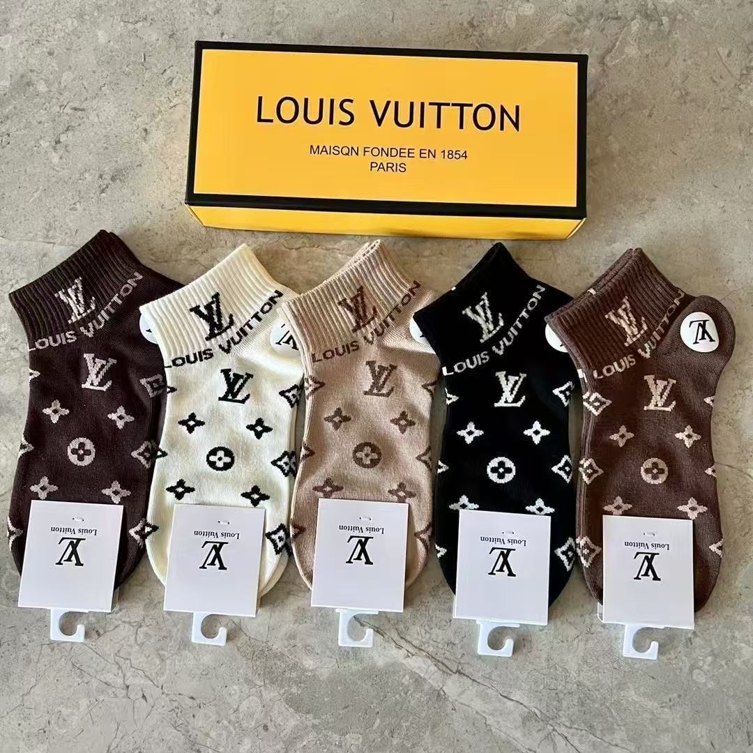 Premium cotton socks with antibacterial function