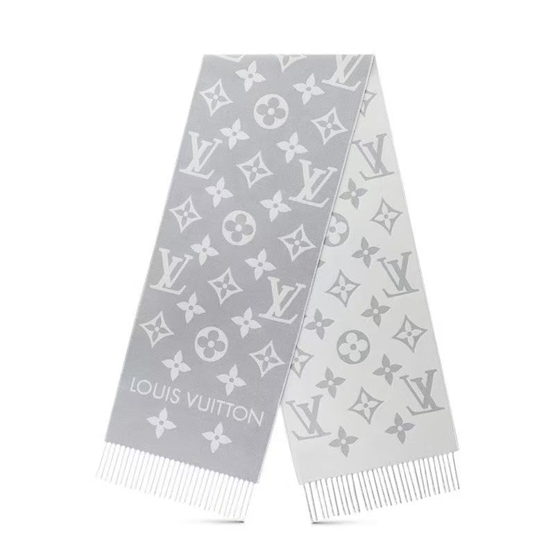 Stylish Scarf – A Must-Have for the Polished Goddess