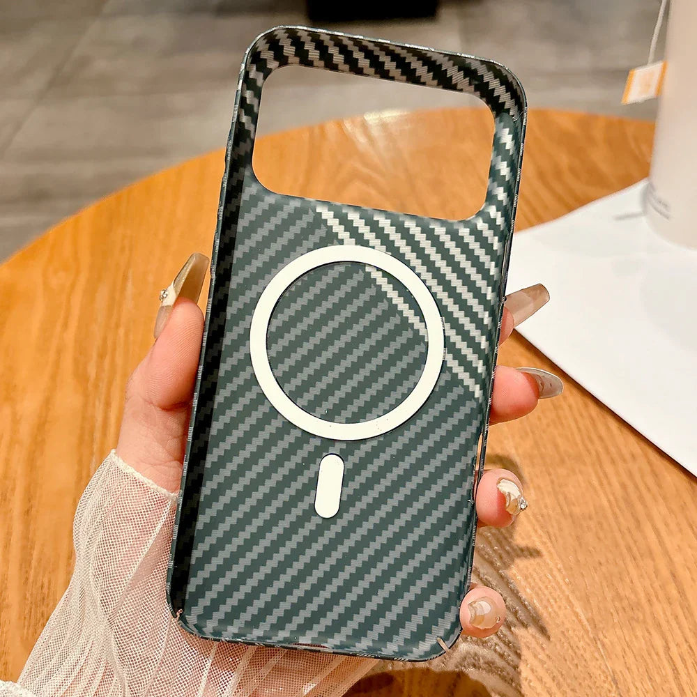 Luxury carbon fibre magsafe charging phone case for iPhone 17/16/15